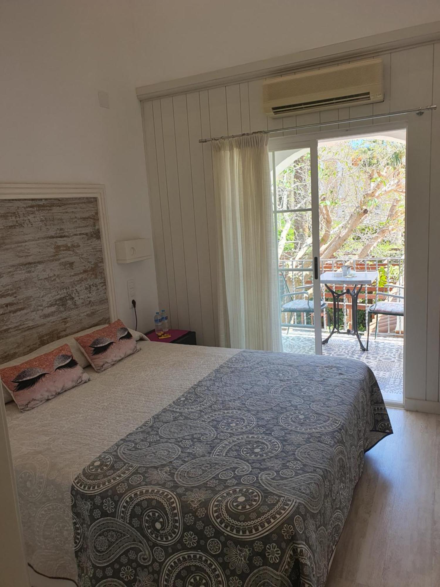 דניה Hostal Mi Campana מראה חיצוני תמונה