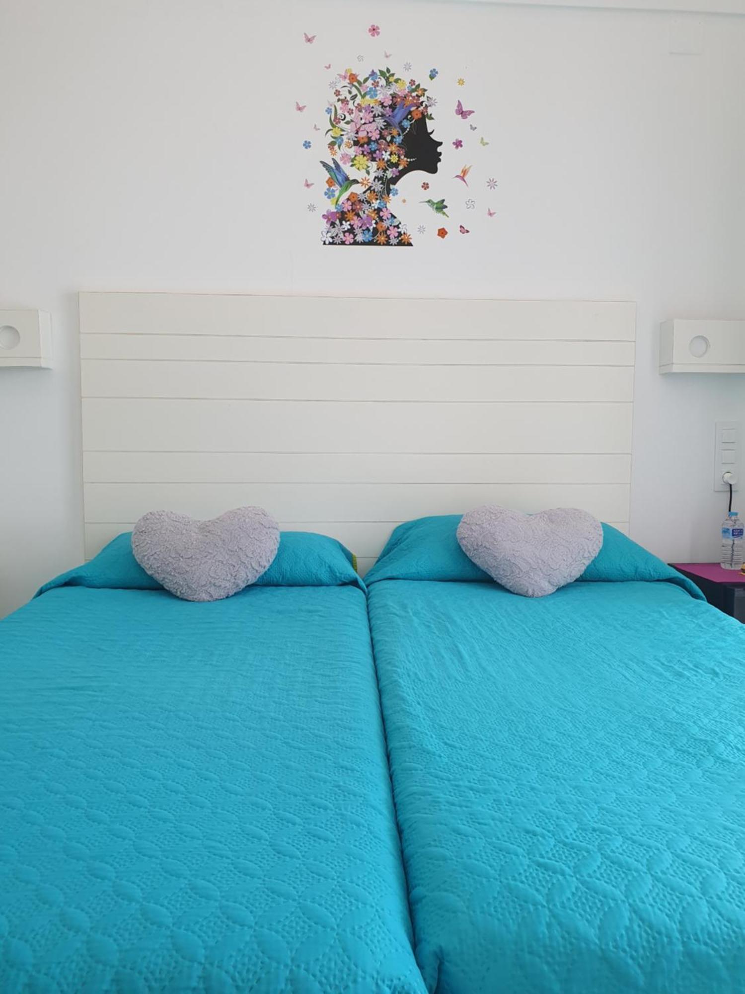 דניה Hostal Mi Campana מראה חיצוני תמונה